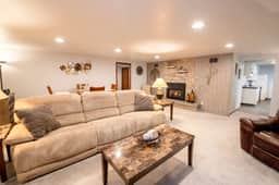 The Comfort Zone near Lambeau - Image 3